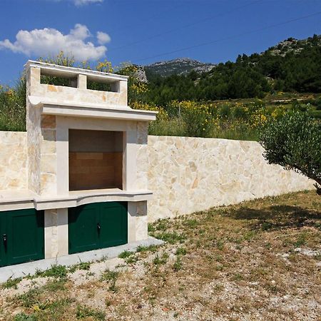 Holiday Homes Oliva Bol Bagian luar foto